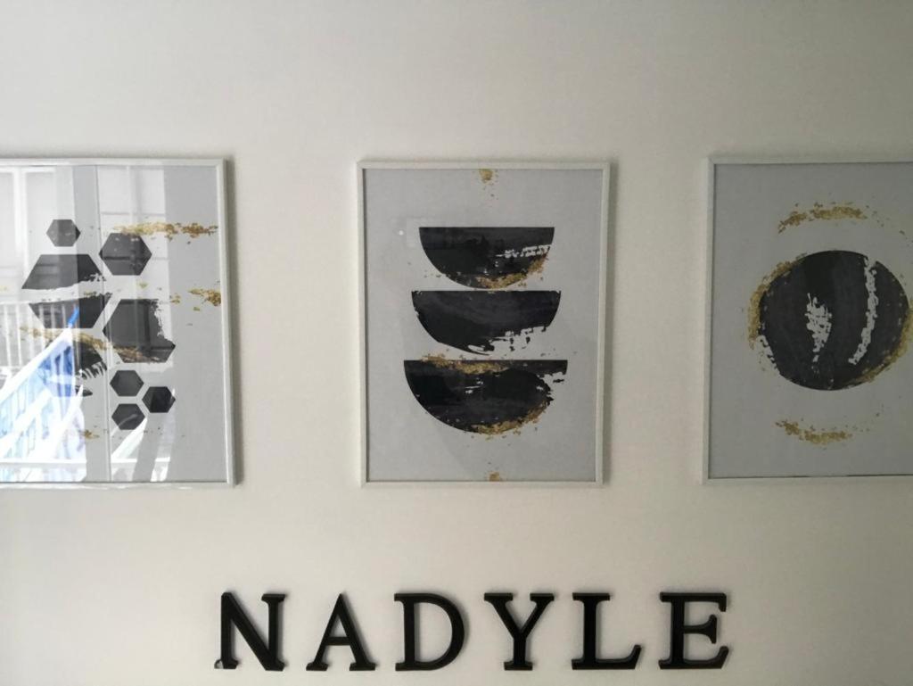 Nadyle House Hotel Naples Exterior photo